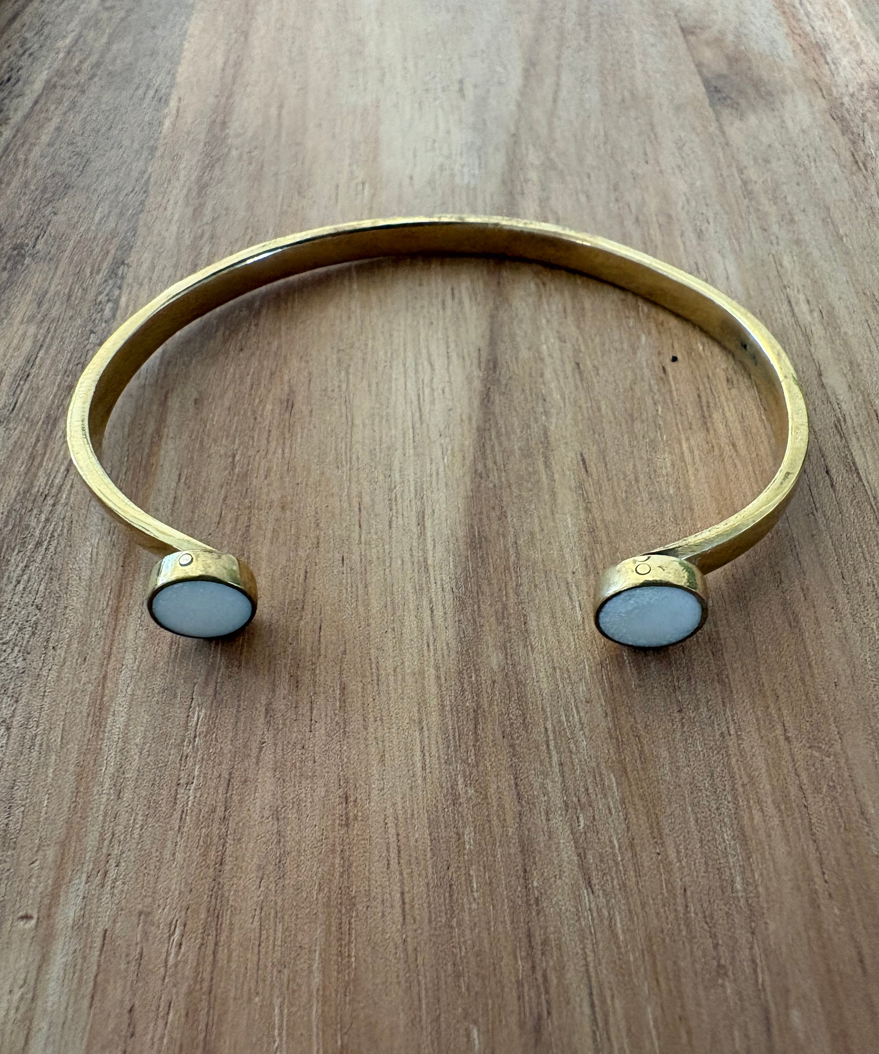 DOT BANGLE