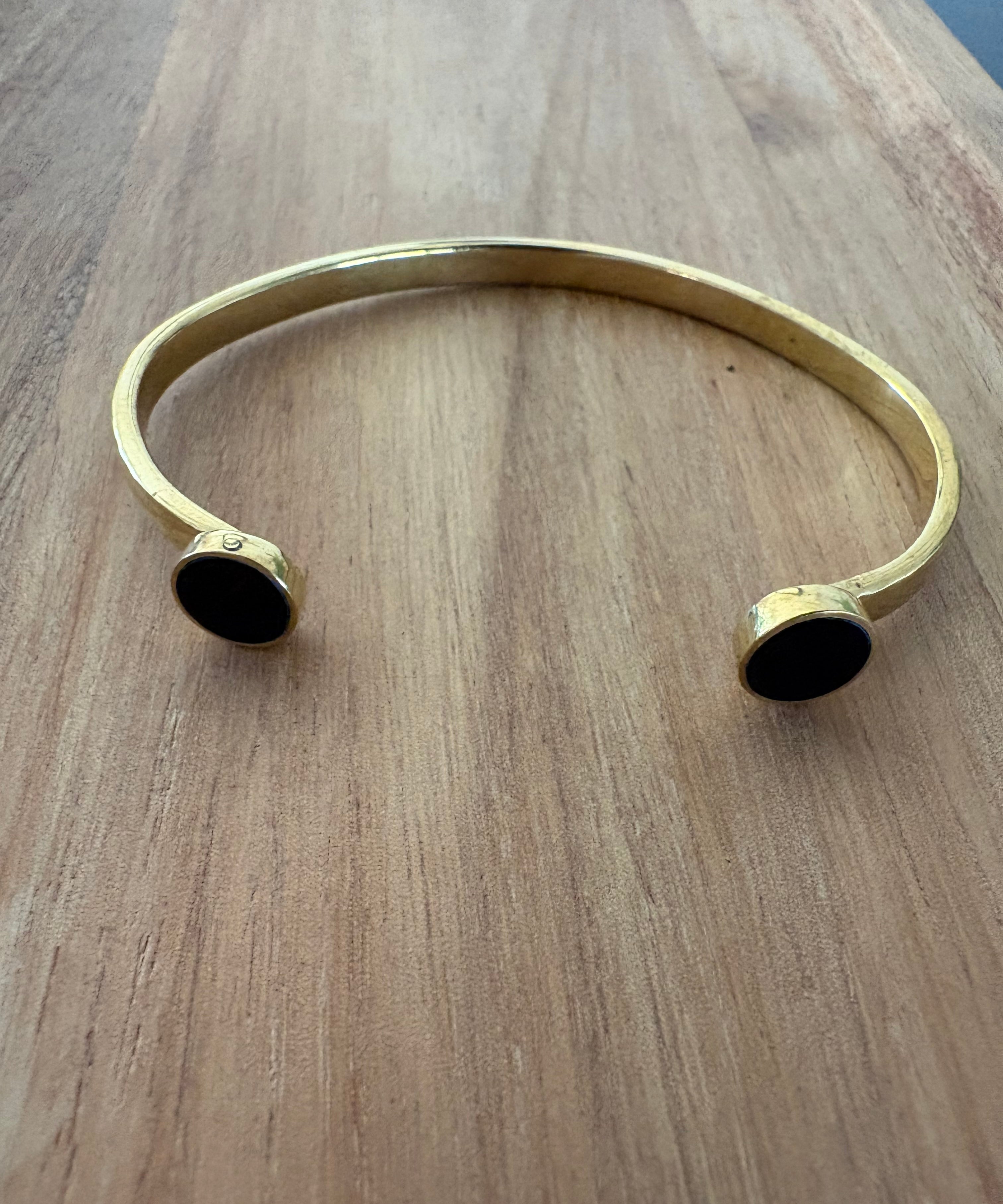 DOT BANGLE
