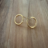 "O" EARRINGS