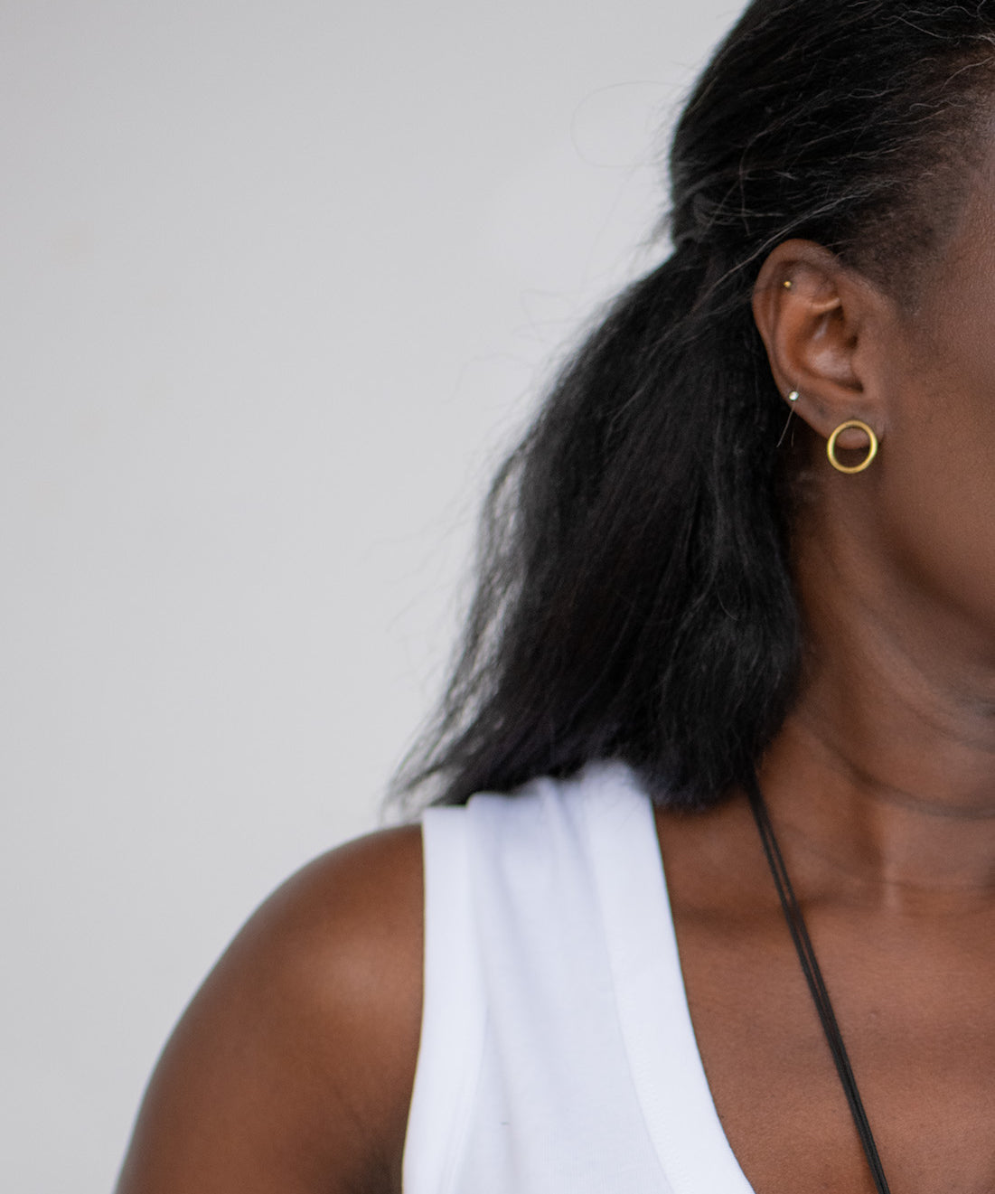 "O" EARRINGS